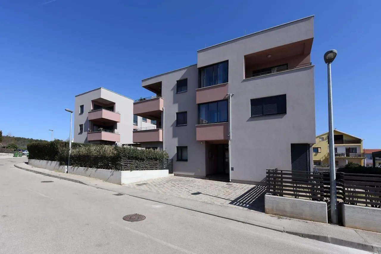 Novi Apartman Franka Apartment Zadar
